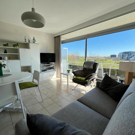 Appartement Residentie Astrid Met Private Parking 브레데네 외부 사진