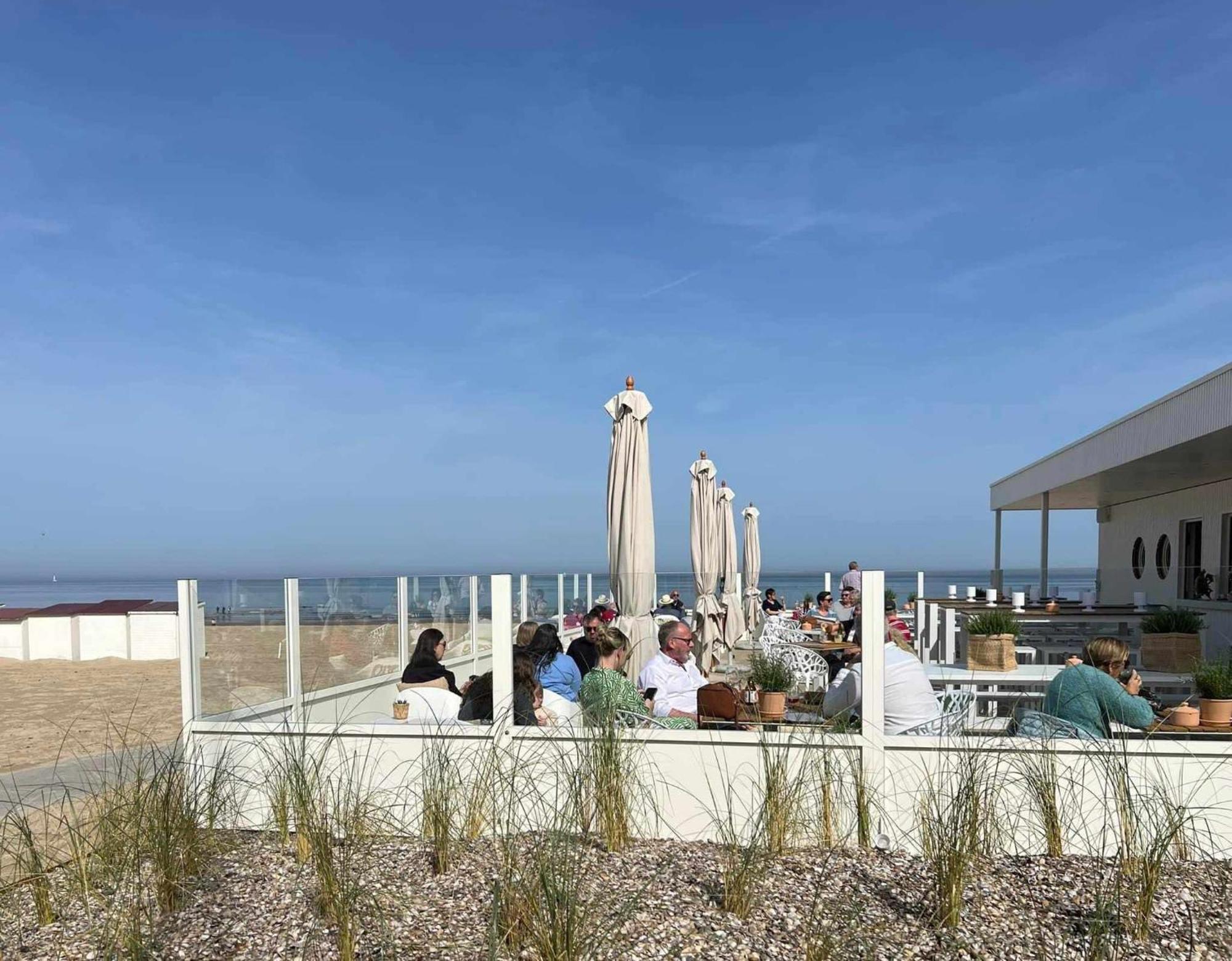 Appartement Residentie Astrid Met Private Parking 브레데네 외부 사진